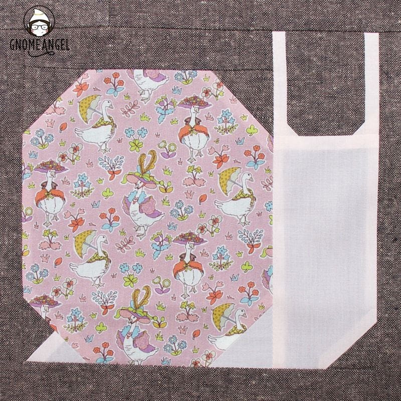 Snail Paced Slow-along Sew-along hosted by Angie Wilson of www.GnomeAngel.com. Pattern from Pen and Paper Patterns. Fabrics Liberty Lawn from The Strawberry Thief (www.thestrawberrythief.com.au) paired with Essex Yarn Dyed Linen in Espresso by Robert Kaufman. Find out more at www.GnomeAngel.com